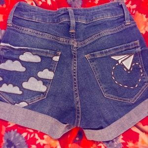 ONE OF A KIND! Hand painted jean shorts ❤ Arizona Jean Co, Size 0